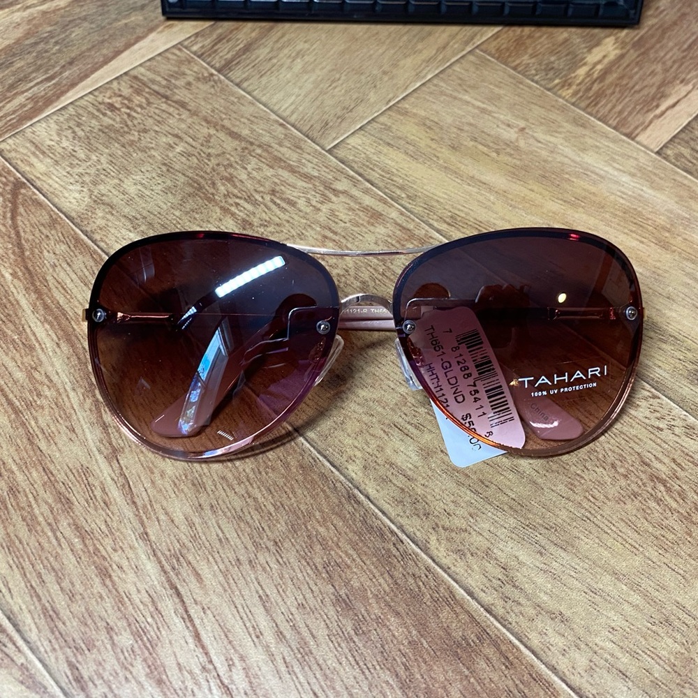 TAHARI sunglasses NWT